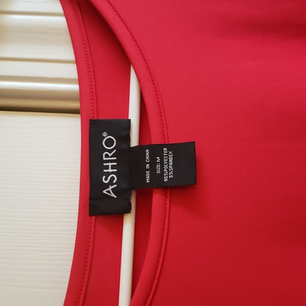 ASHRO blouse - Picture 2 of 4